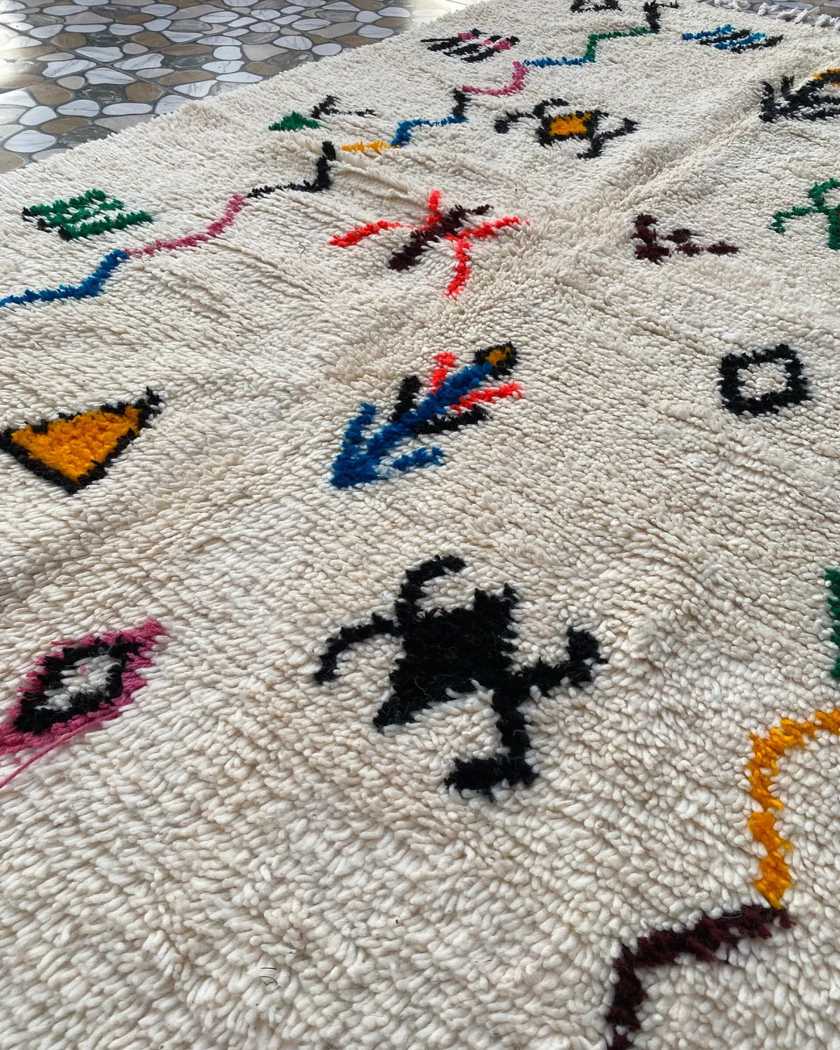 Berber Symbol Azilal Rug, close-up of the pattern in the wool