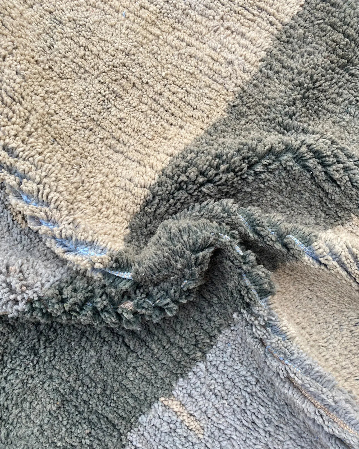 Gray and Charcoal Beni Ourain Rug, detail of the pile and the woven edge