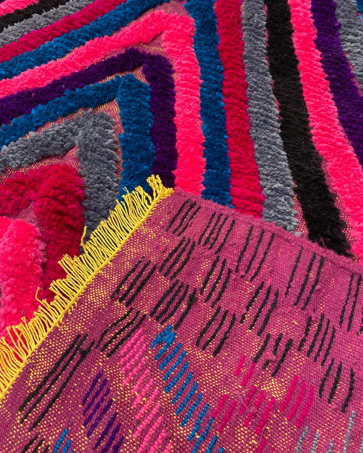 Pink and Blue Chevron Moroccan Rug, the back of the rug showing the hand-tied knots
