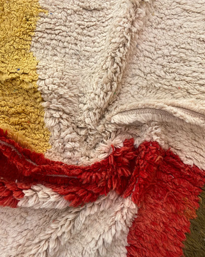 Red and Olive Color Block Moroccan Rug, detail of the pile and the woven edge