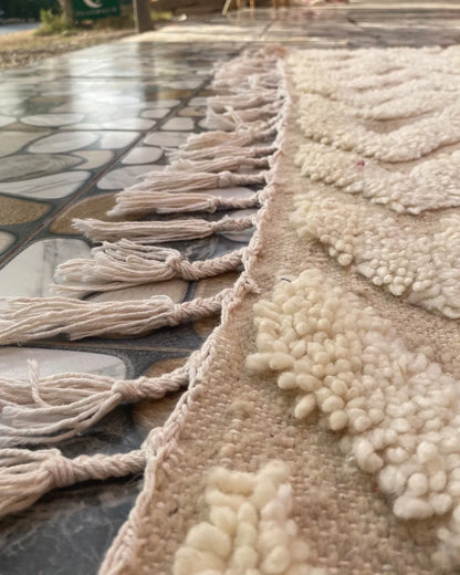 Cream Chevron Beni Ourain Rug, close-up of the hand-knotted wool pile