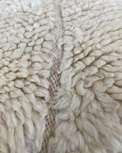 Cream Diamond Relief Beni Ourain Rug, close-up of the hand-knotted wool pile