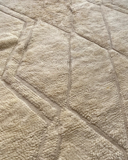 Cream Diamond Relief Beni Ourain Rug, close-up of the deep wool pile