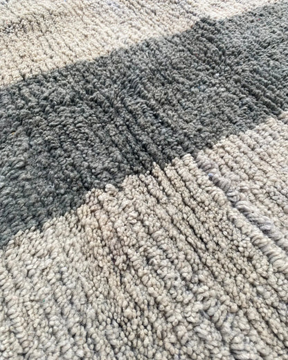 Gray and Charcoal Beni Ourain Rug, close-up of the pattern in the wool