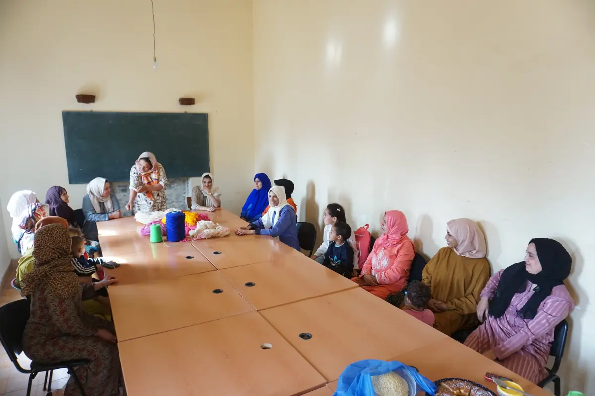 Moroccan women weavers at cooperative